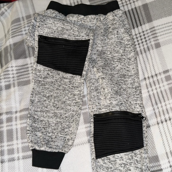 Retro apparel RA joggers - Picture 3 of 6